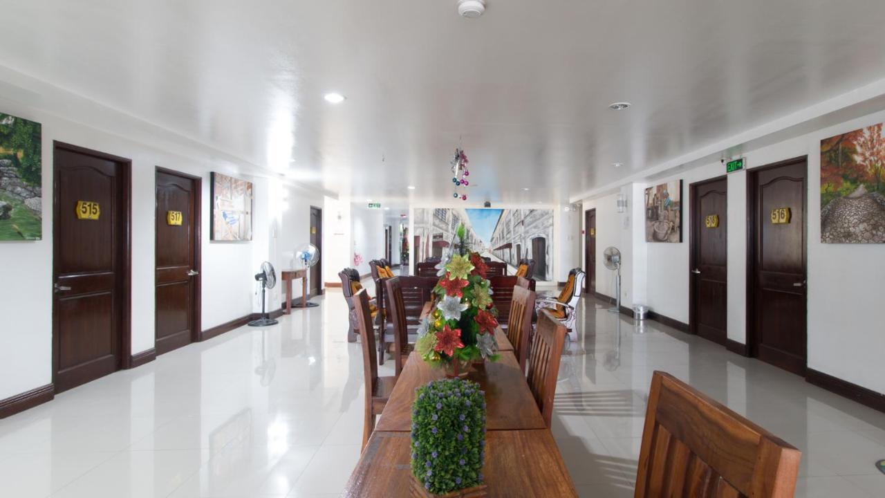 Reddoorz Plus Near Vigan City Commercial Center Exteriör bild