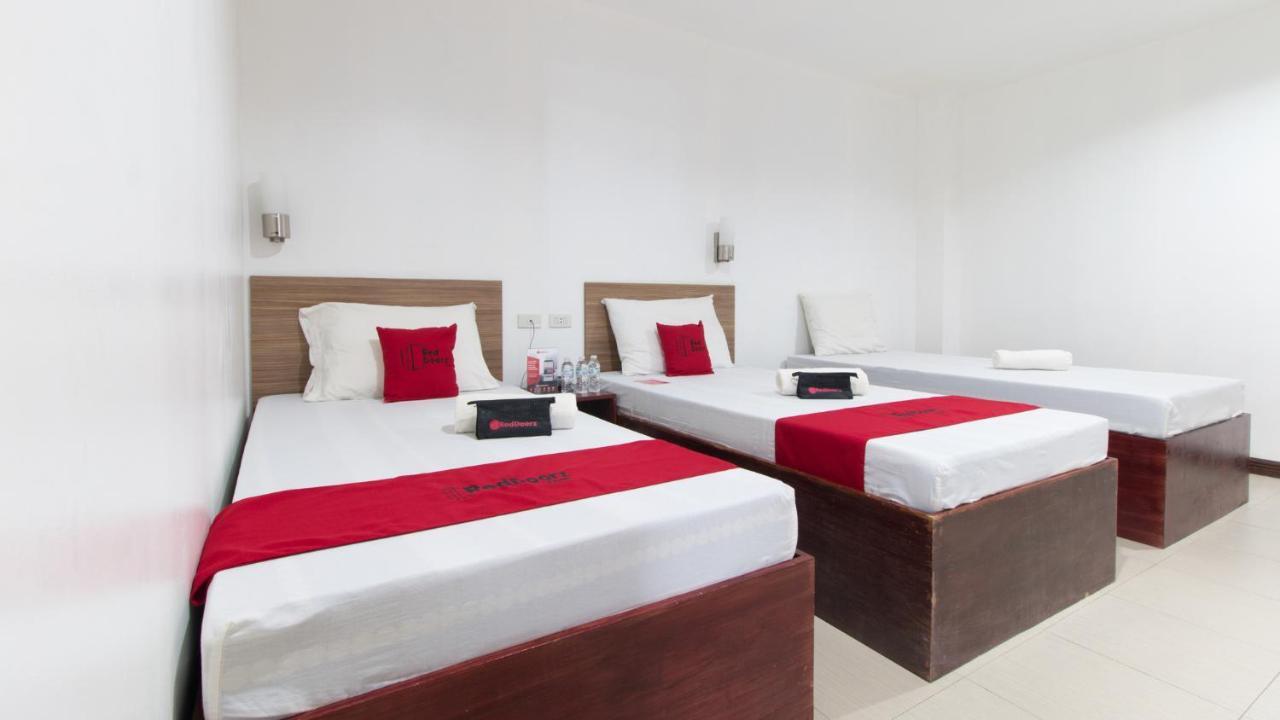 Reddoorz Plus Near Vigan City Commercial Center Exteriör bild