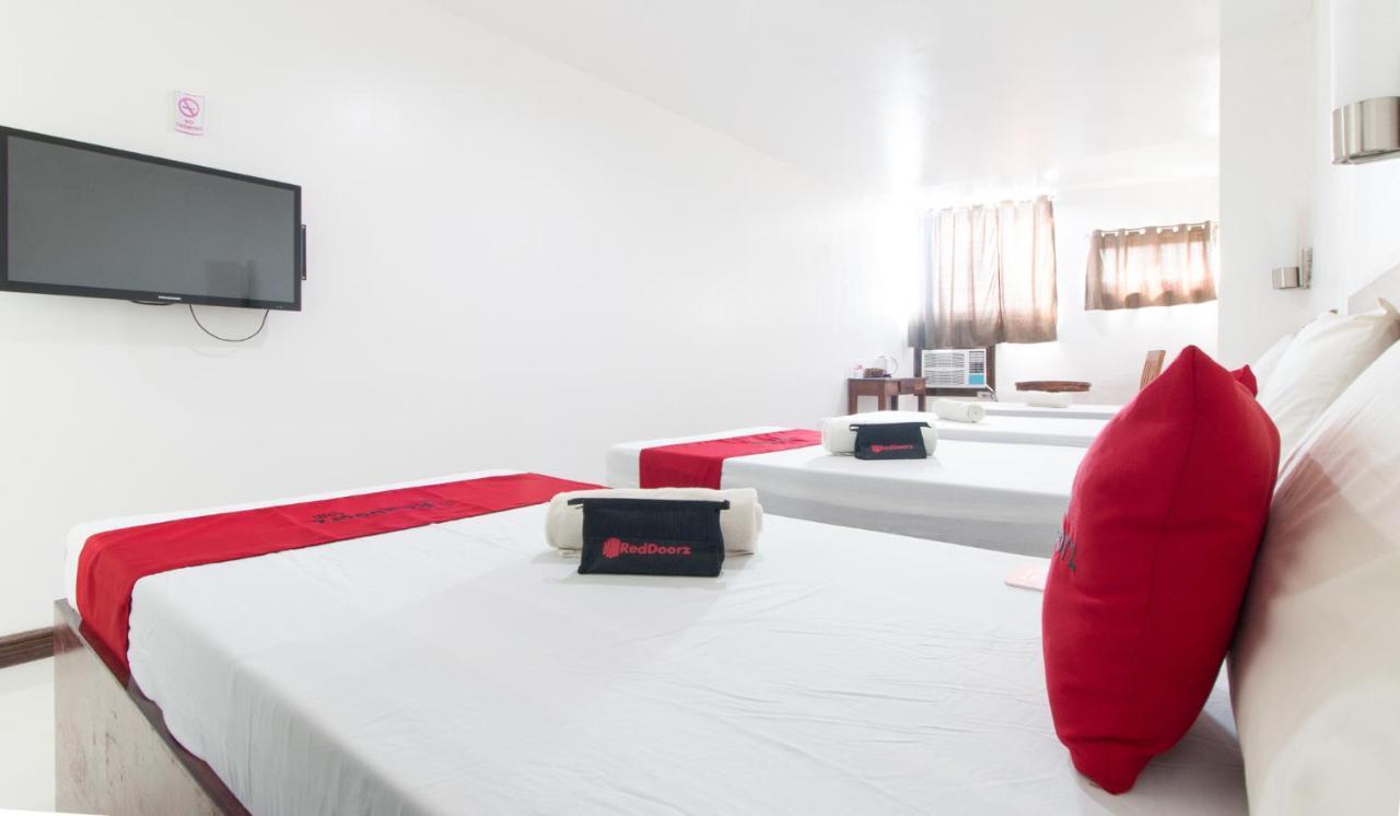 Reddoorz Plus Near Vigan City Commercial Center Exteriör bild