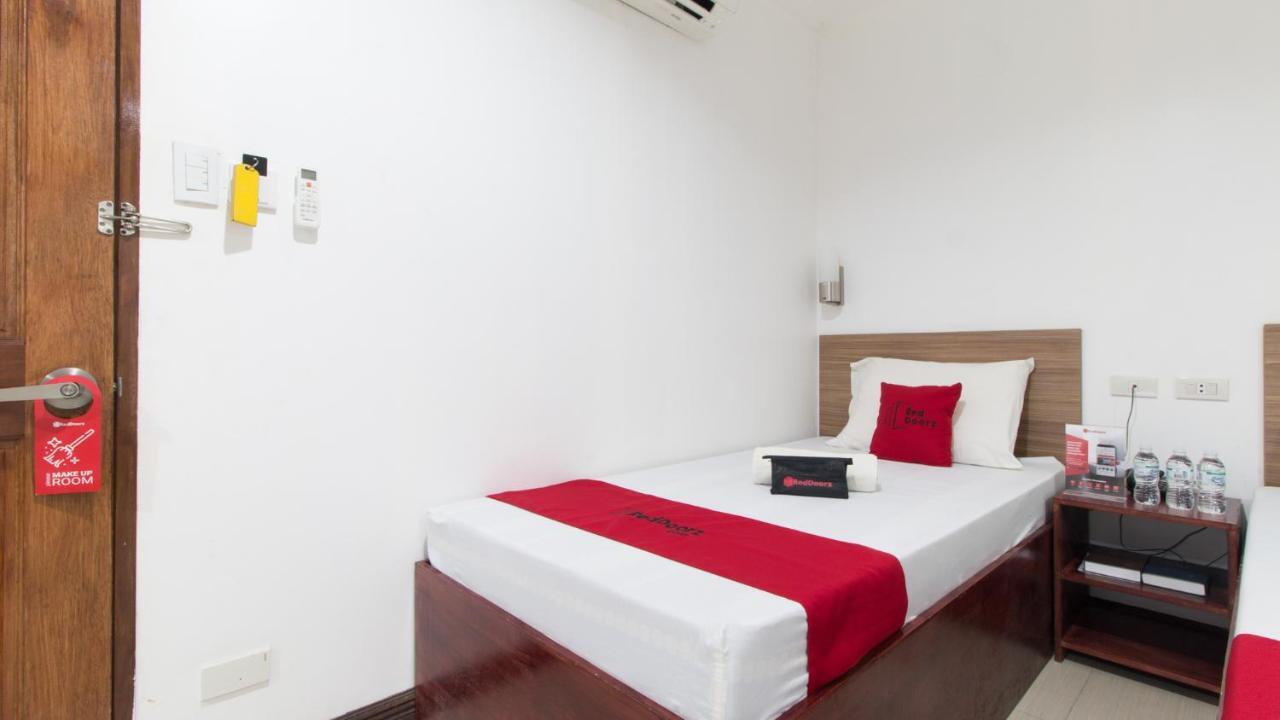 Reddoorz Plus Near Vigan City Commercial Center Exteriör bild