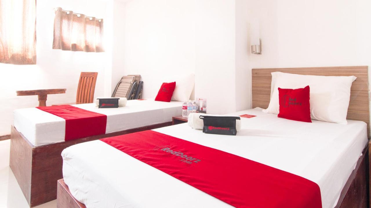 Reddoorz Plus Near Vigan City Commercial Center Exteriör bild
