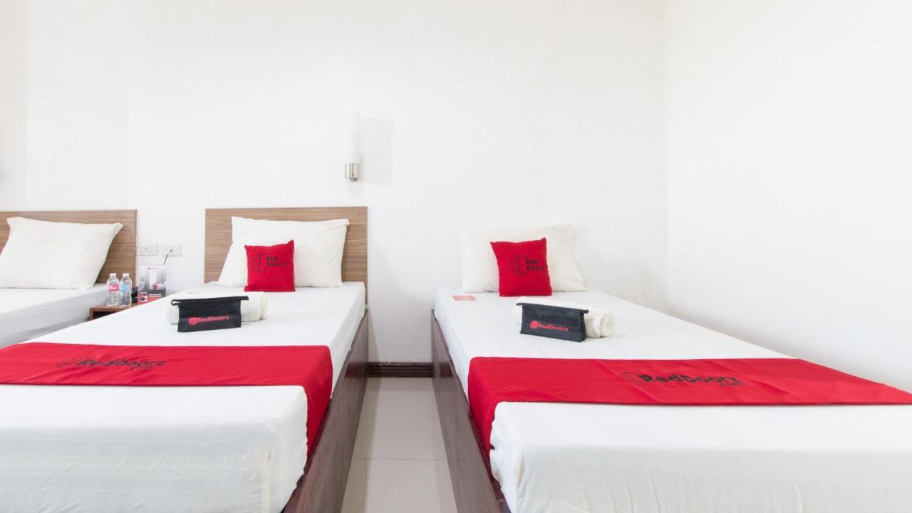 Reddoorz Plus Near Vigan City Commercial Center Exteriör bild